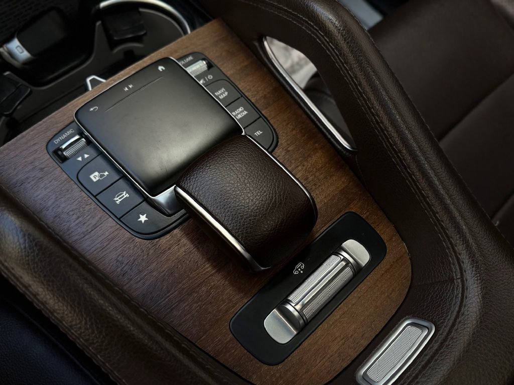 Used 2021 Mercedes-Benz GLS 450 4MATIC image 37