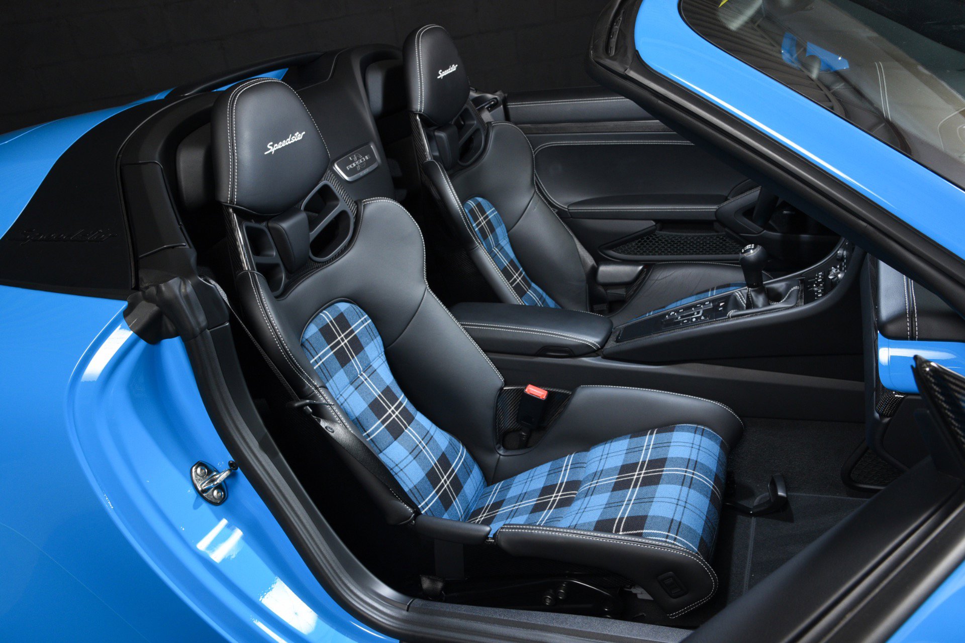 Used 2019 Porsche 911 Speedster RWD image 5