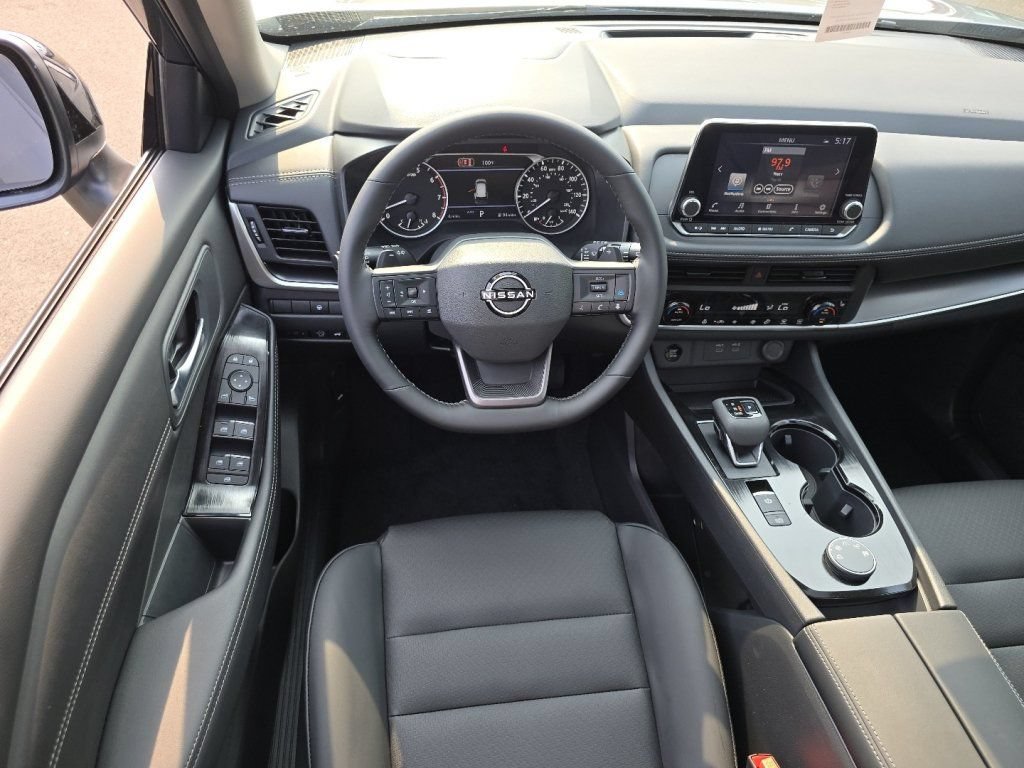 New 2026 Nissan Rogue Dark Armor AWD/4WD image 17