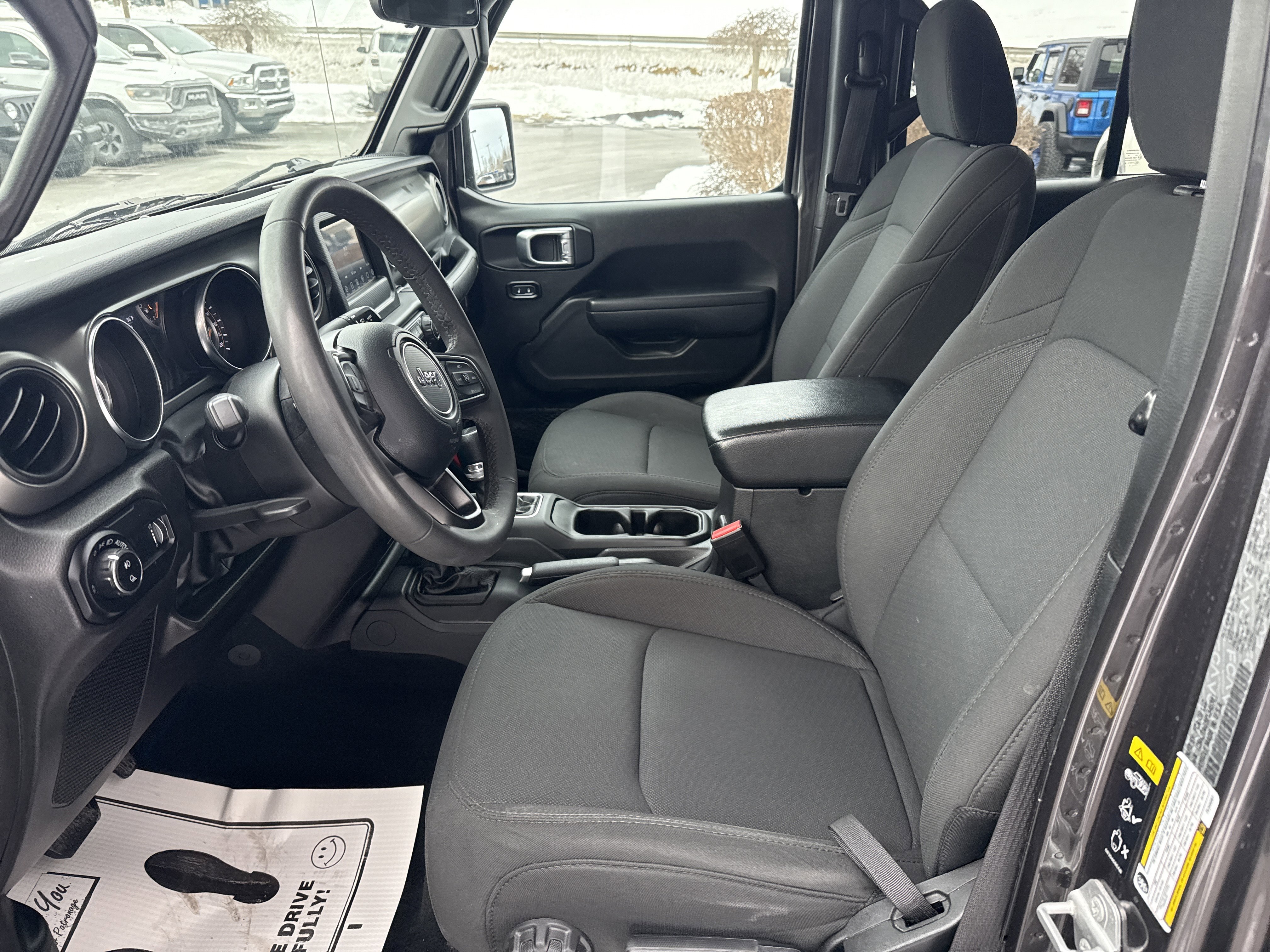 Used 2023 Jeep Gladiator Sport image 12