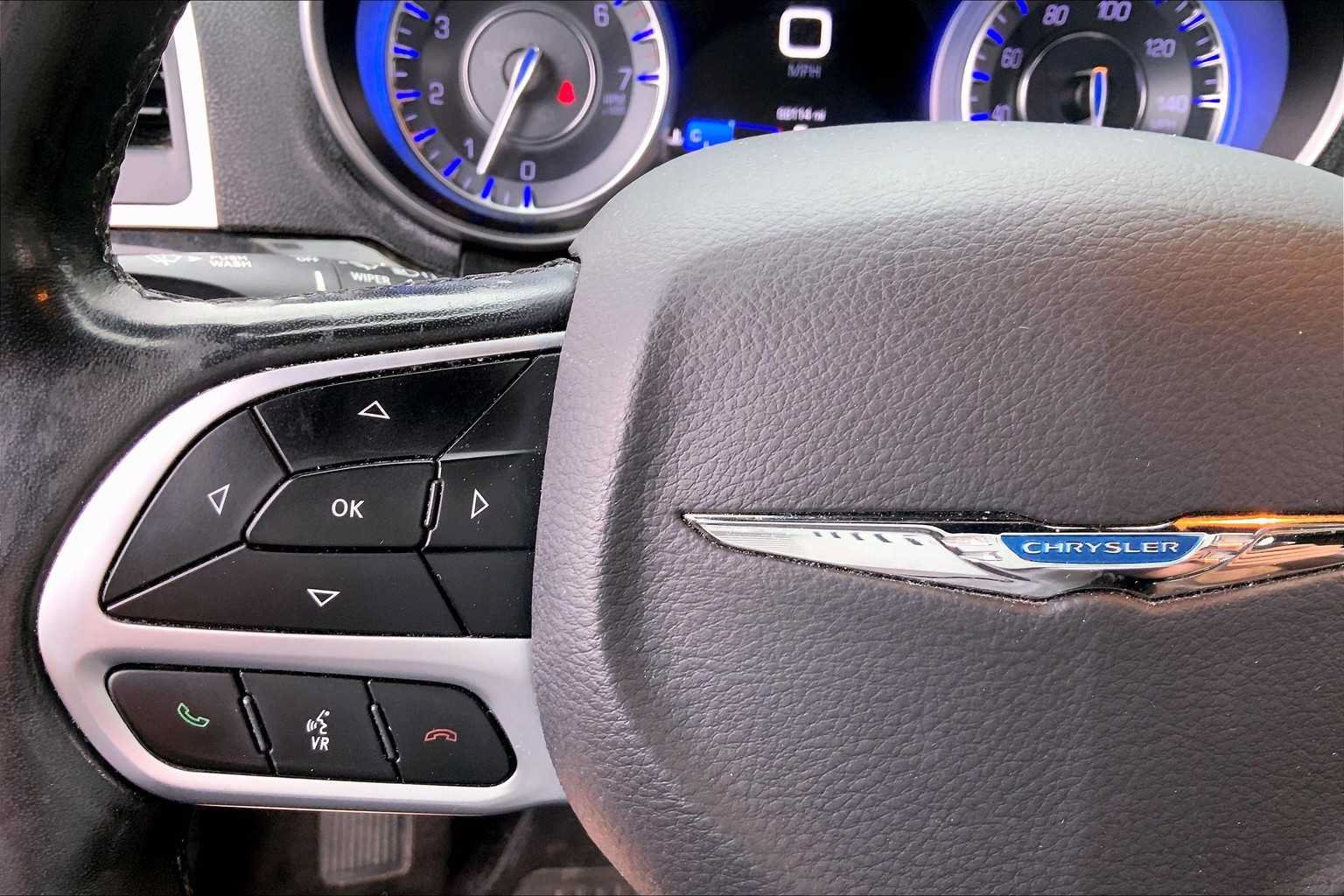 Used 2018 Chrysler 300 Limited w/ Light Group AWD/4WD image 24