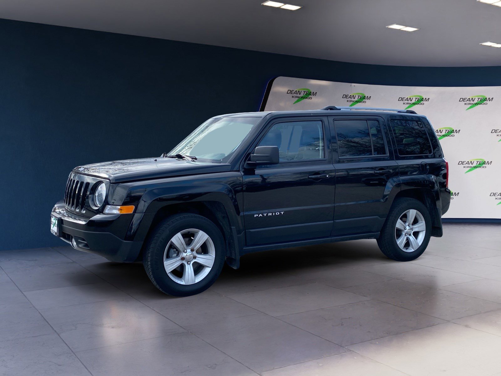 Used 2015 Jeep Patriot Limited w/ Sun/Sound Group image 2