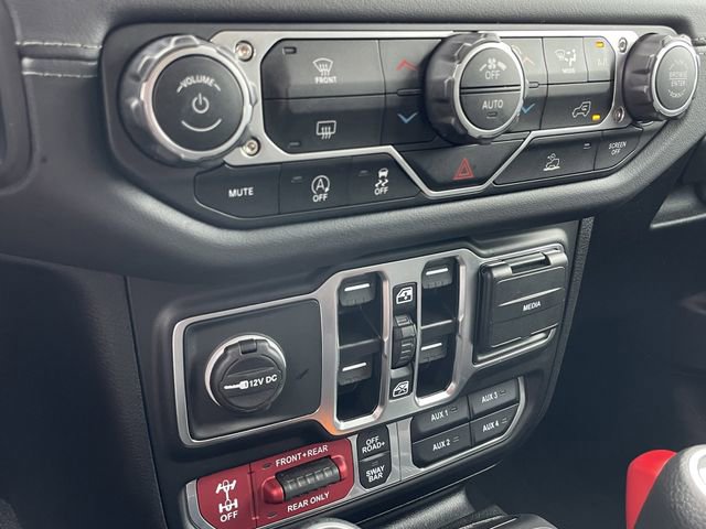 Used 2025 Jeep Wrangler Unlimited Rubicon AWD/4WD image 18