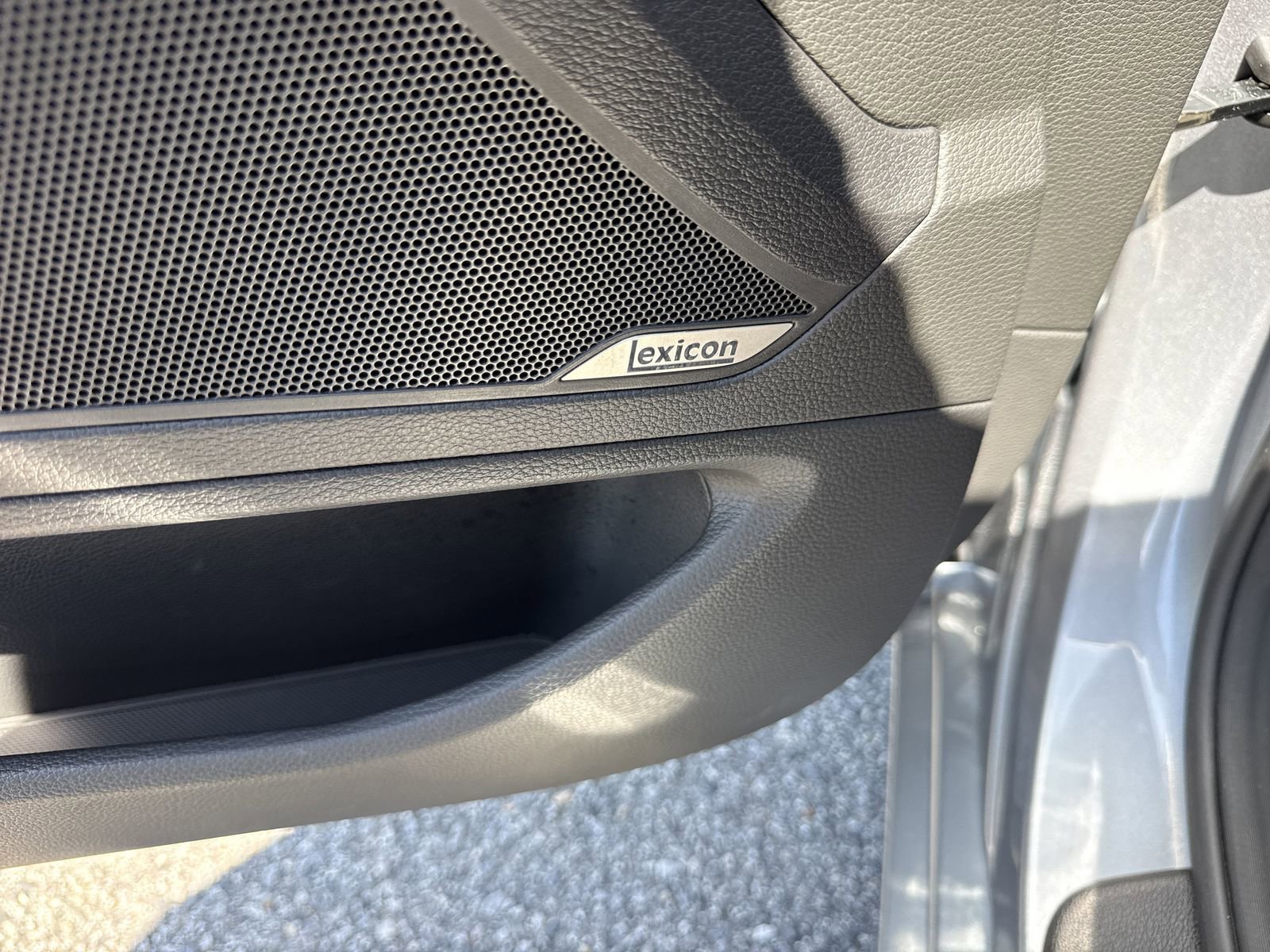 Used 2017 Genesis G80 3.8 w/ Option Group 02 image 15