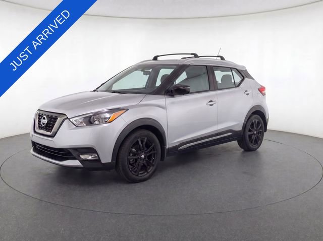 Used 2019 Nissan Kicks SR w/ SR Premium Package image 16