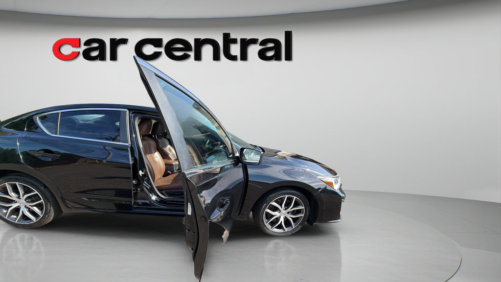 Used 2020 Acura ILX w/ Premium Package FWD image 10