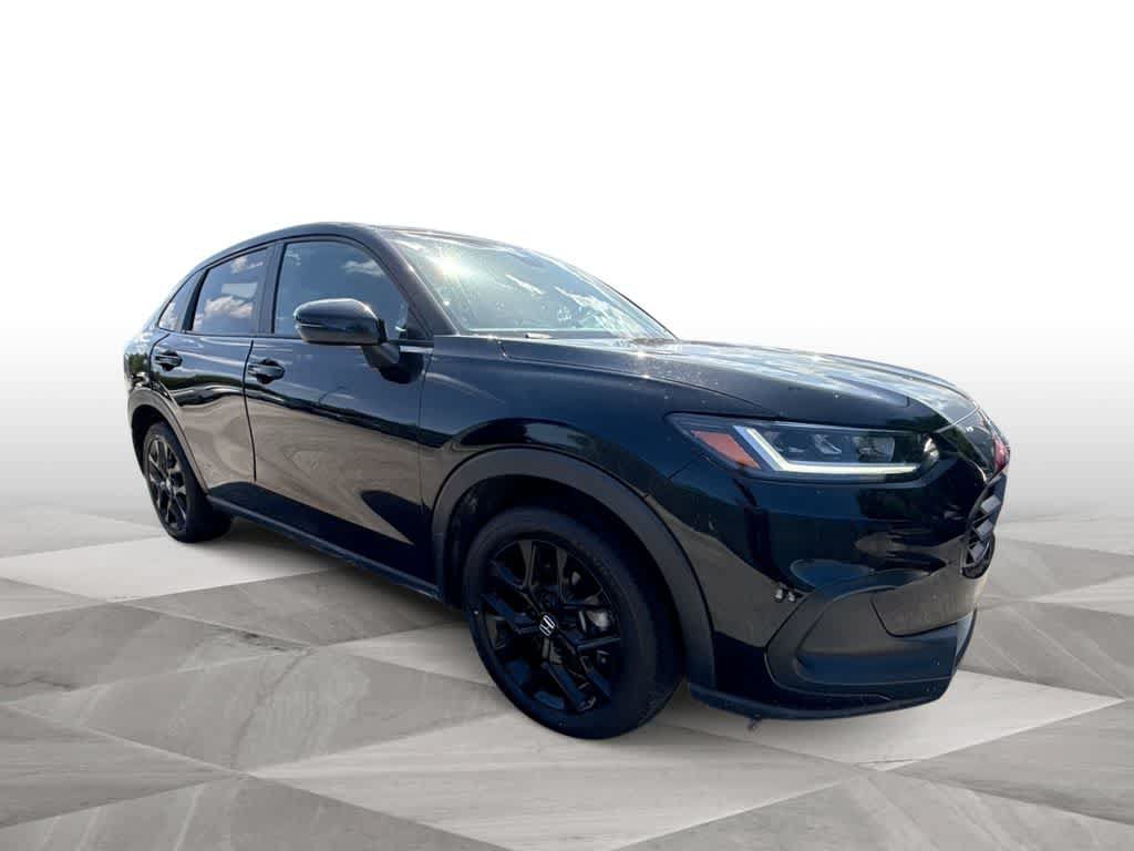 Used 2024 Honda HR-V Sport image 2