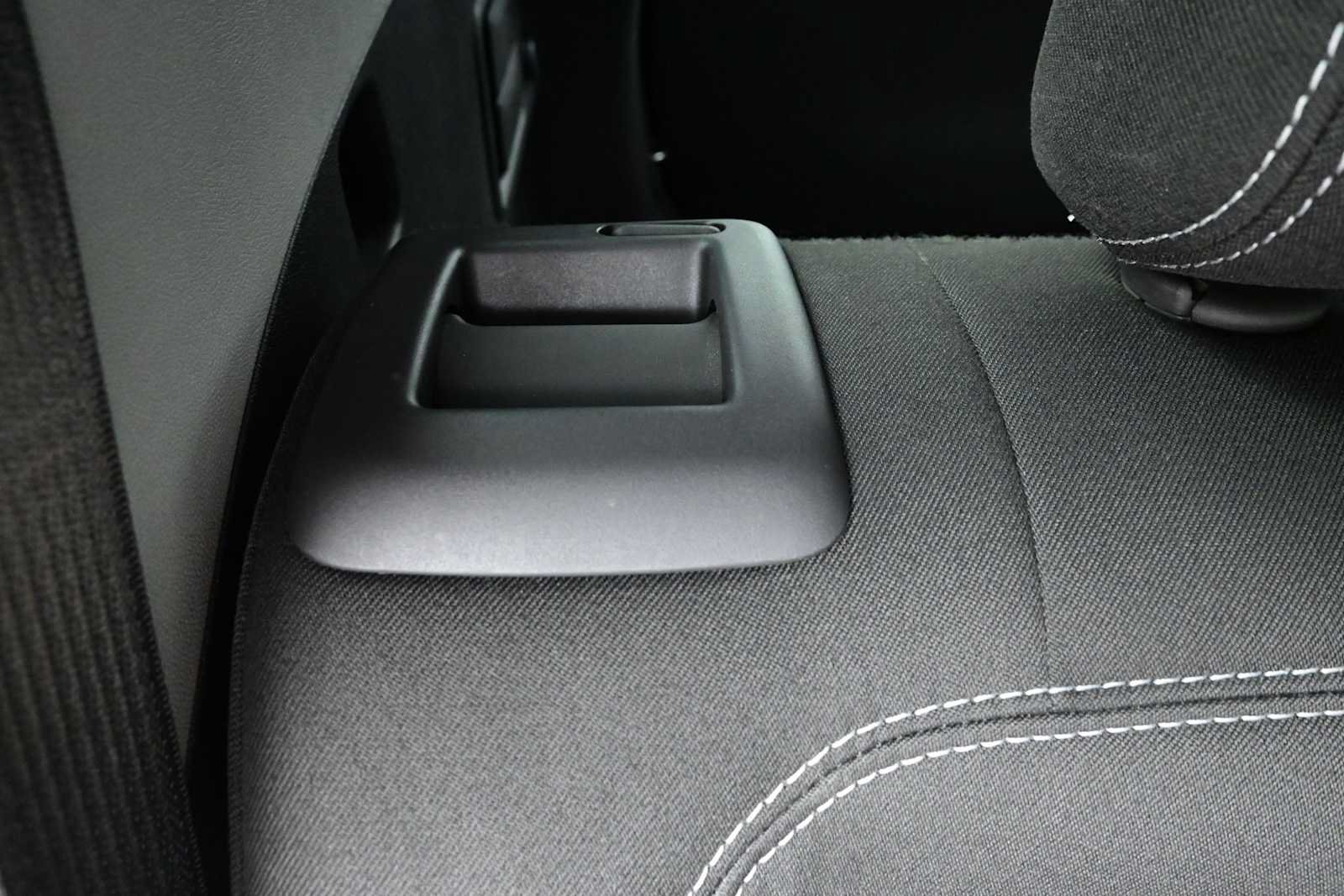 Used 2023 GMC Terrain SLE w/ Driver Convenience Package AWD/4WD image 29