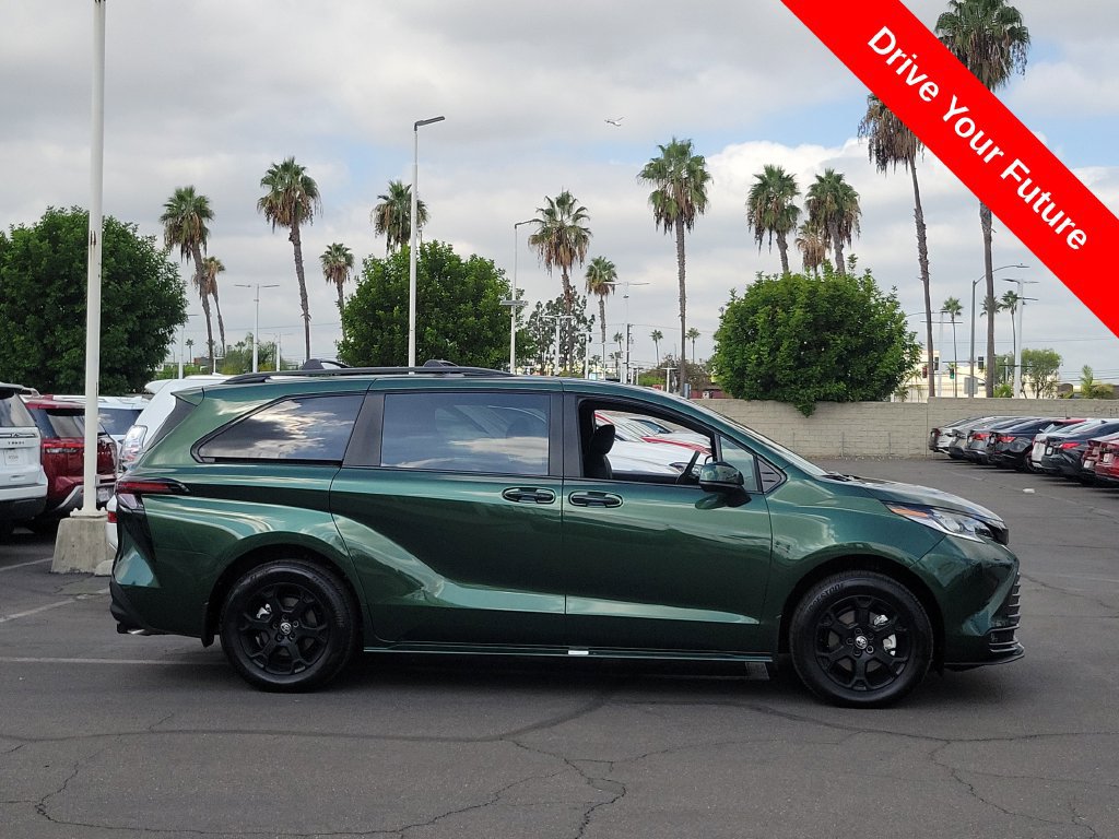 Used 2026 Toyota Sienna XLE Woodland Edition AWD/4WD image 36