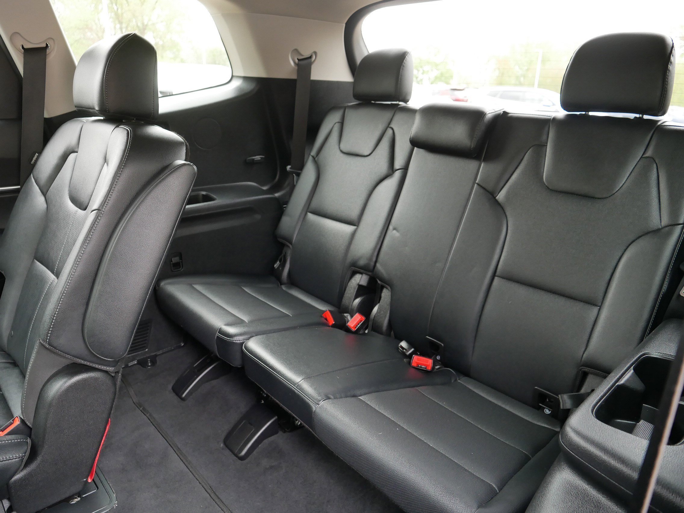Used 2024 Kia Telluride EX w/ EX Captain's Chair Package AWD/4WD image 37