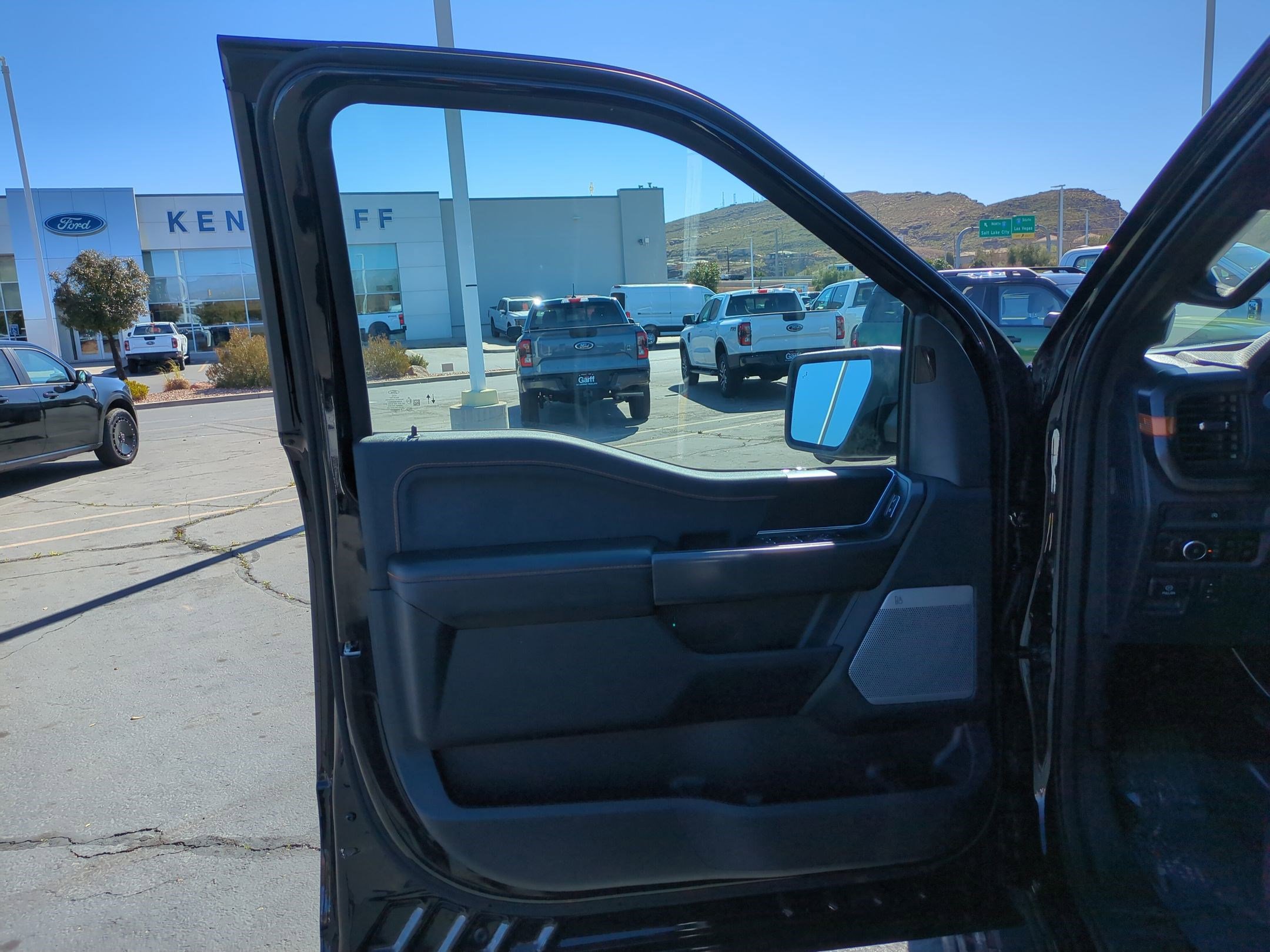 Used 2025 Ford F150 Tremor w/ Tow/Haul Package image 12