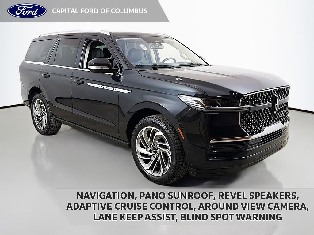 Used 2025 Lincoln Navigator Reserve image 1