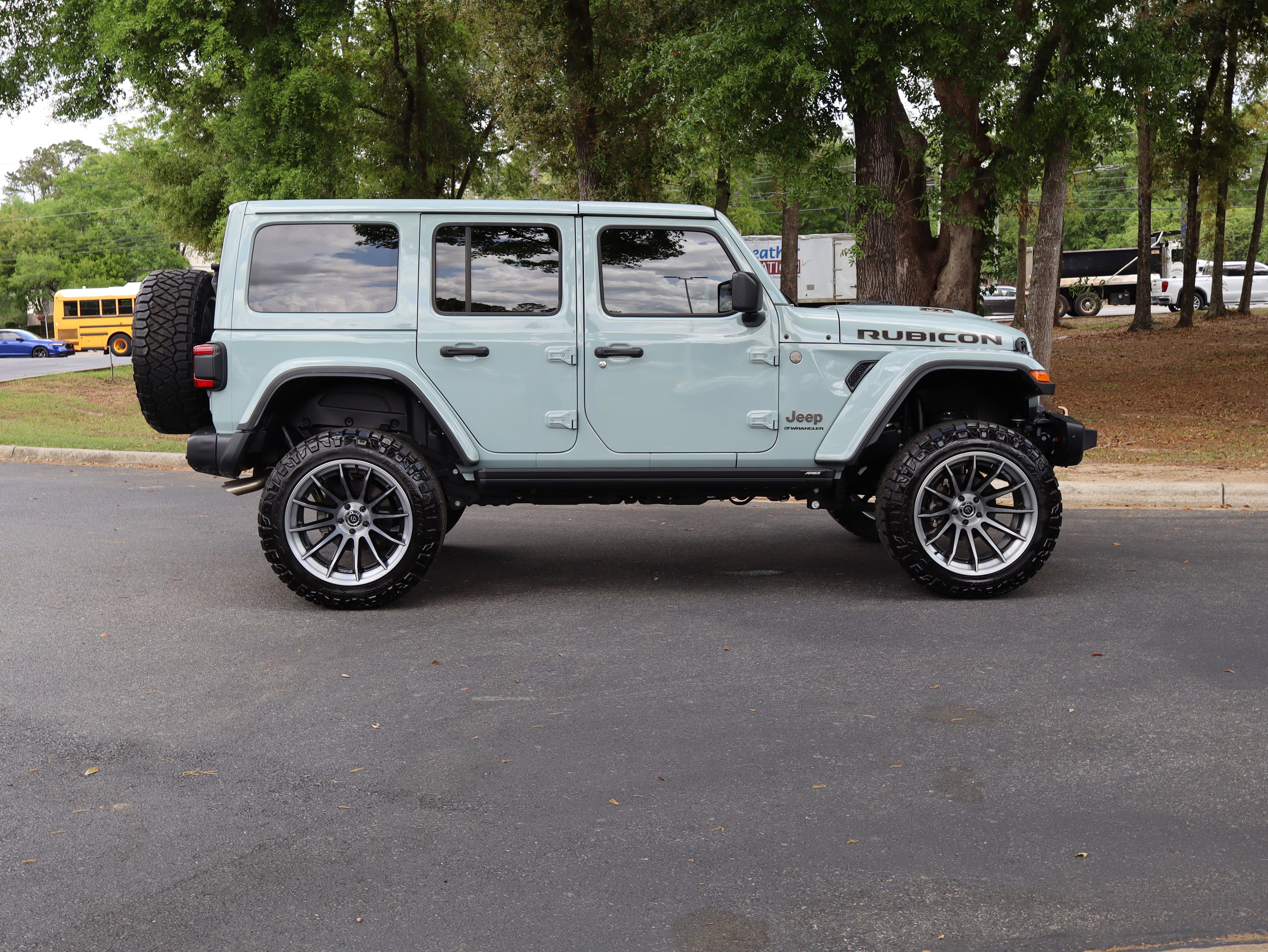 Used 2024 Jeep Wrangler Unlimited Rubicon 392 AWD/4WD image 12