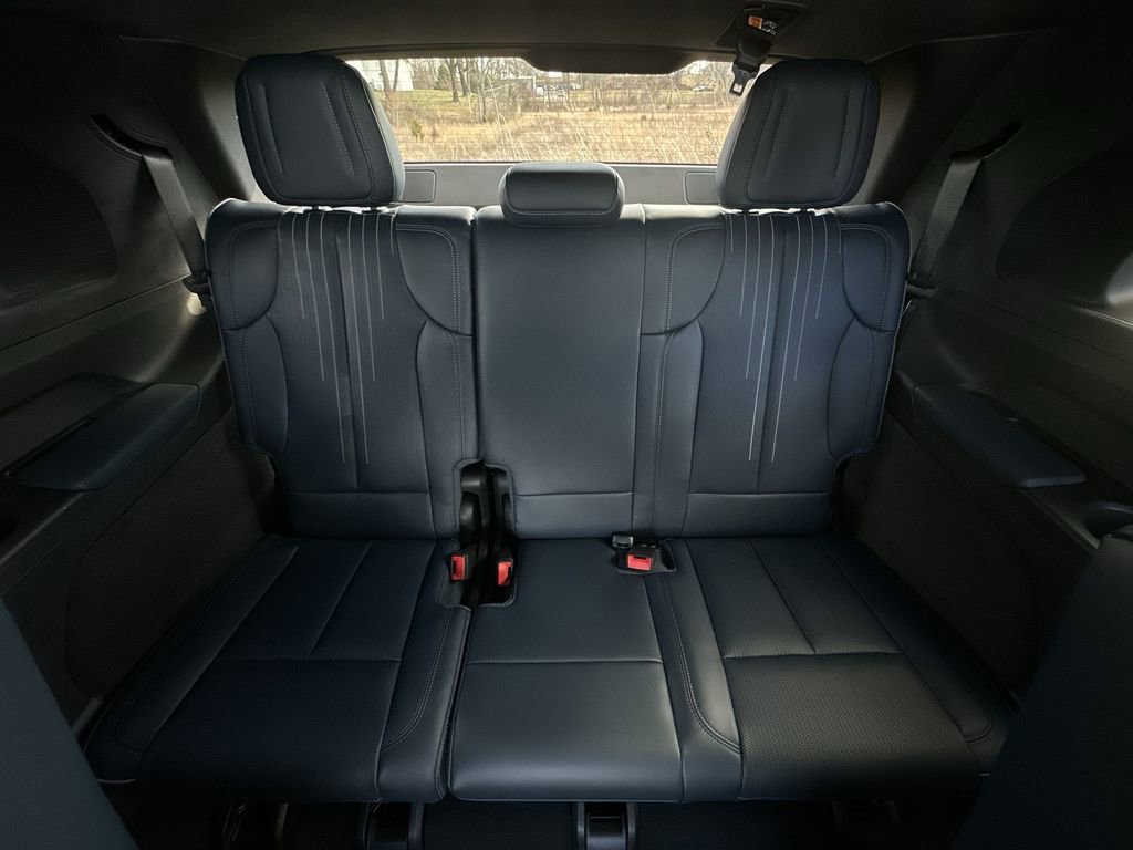 New 2026 Cadillac Escalade IQ Luxury 2 image 24