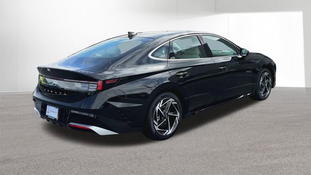 New 2026 Hyundai Sonata SEL FWD image 9