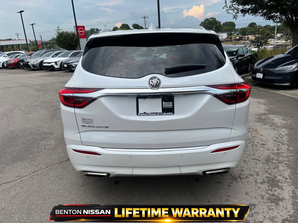 Used 2020 Buick Enclave Avenir w/ Avenir Technology Package FWD image 7