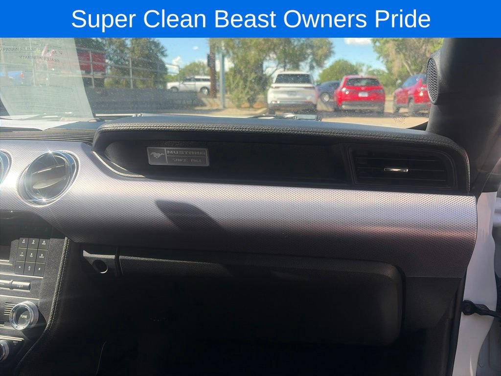 Used 2017 Ford Mustang GT RWD image 14