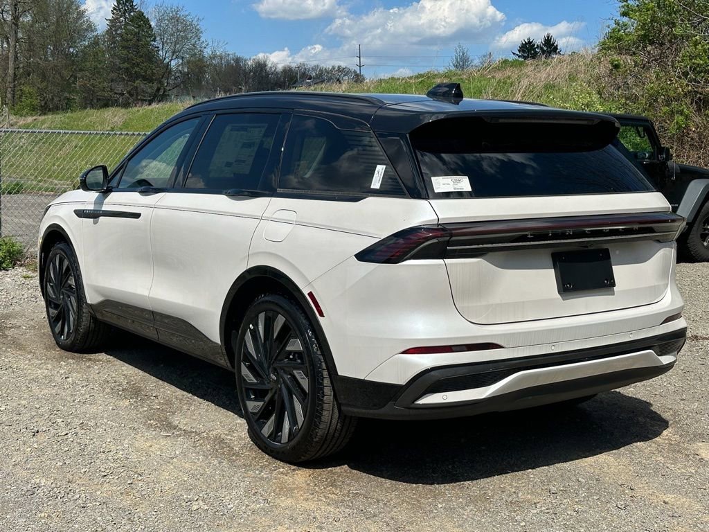 New 2026 Lincoln Nautilus Reserve w/ Jet Appearance Package AWD/4WD image 31