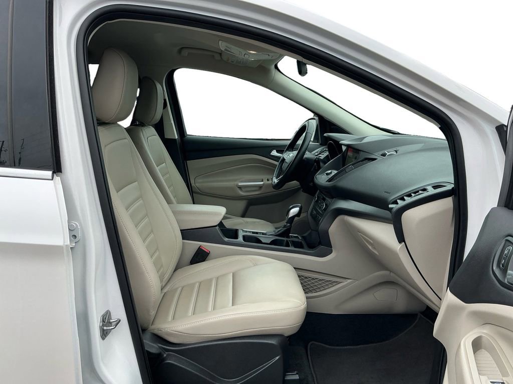 Used 2019 Ford Escape SEL FWD image 22