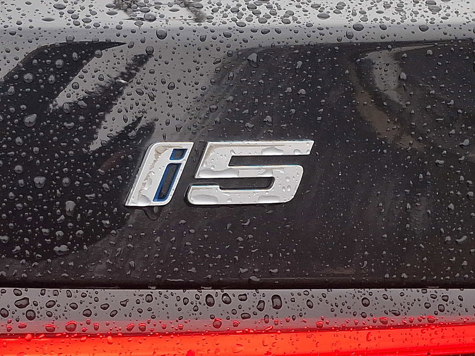 Used 2025 BMW i5 xDrive40 w/ Premium Package image 30