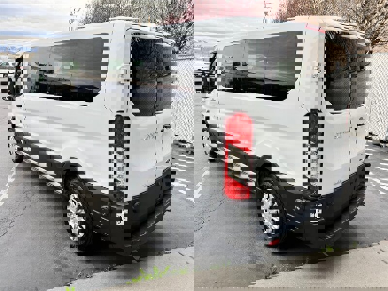 Used 2024 Ford Transit 350 XLT image 5