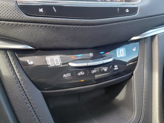 Certified 2024 Cadillac XT5 Premium Luxury w/ Technology Package FWD image 24
