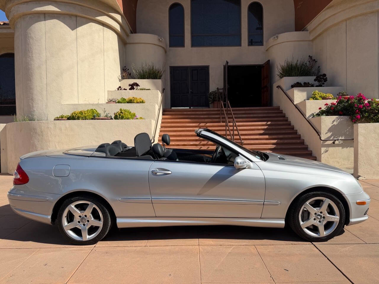 Used 2005 Mercedes-Benz CLK 500 Cabriolet w/ Lighting Pkg image 6