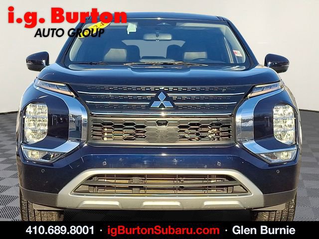 Used 2024 Mitsubishi Outlander SE image 2