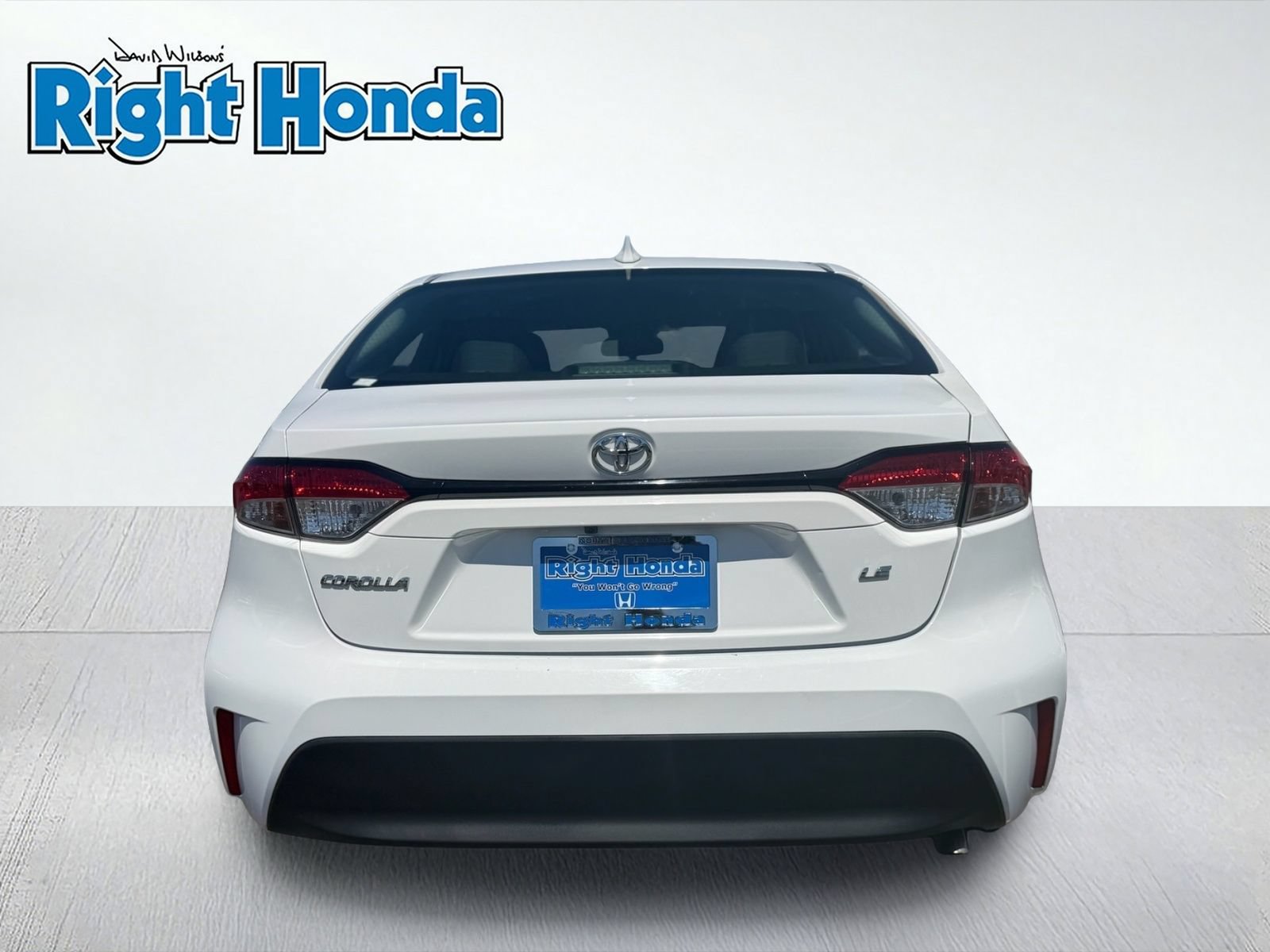 Used 2024 Toyota Corolla LE FWD image 5