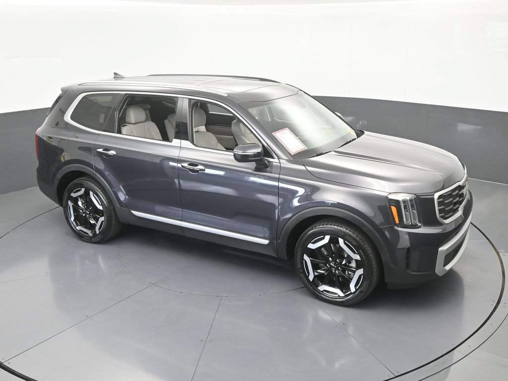 Used 2025 Kia Telluride S FWD image 55