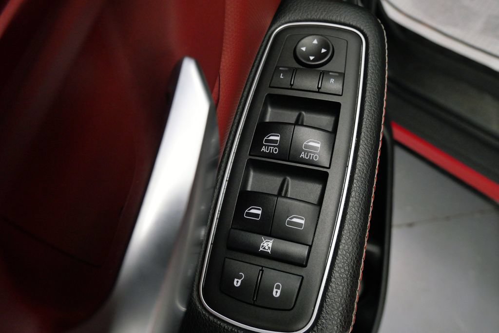 Used 2019 RAM 1500 Rebel w/ Level 2 Equipment Group AWD/4WD image 14