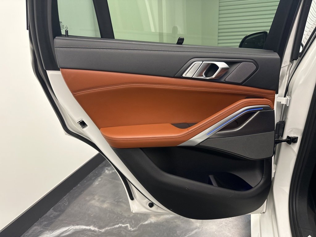 Used 2022 BMW X6 M50i w/ Executive Package image 14