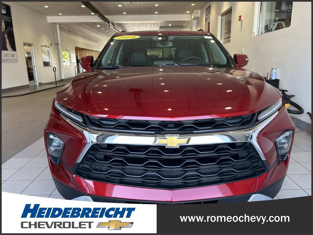 Used 2024 Chevrolet Blazer LT AWD/4WD image 35