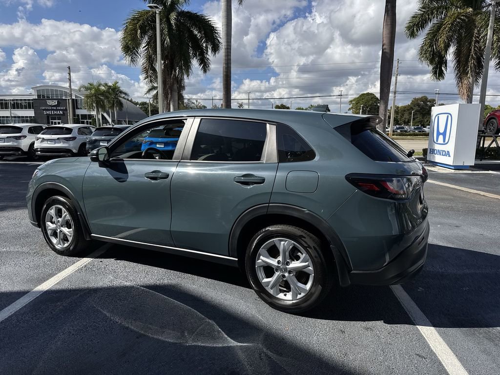 Used 2024 Honda HR-V LX image 9