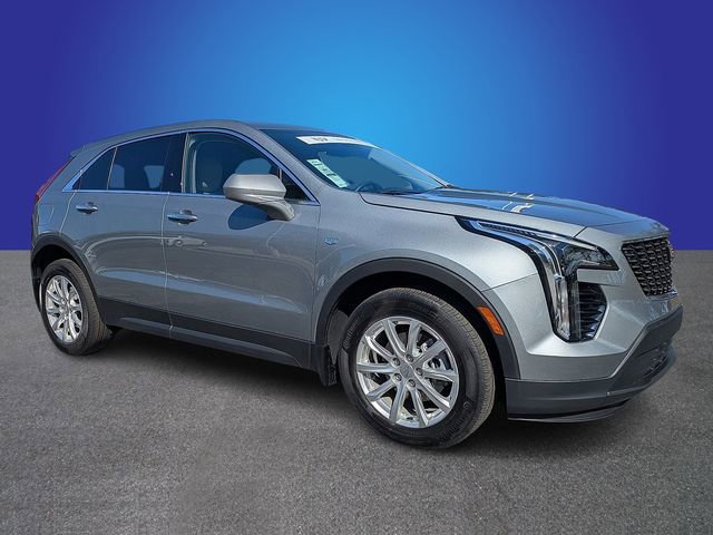 Certified 2023 Cadillac XT4 Luxury w/ Cold Weather Package image 7