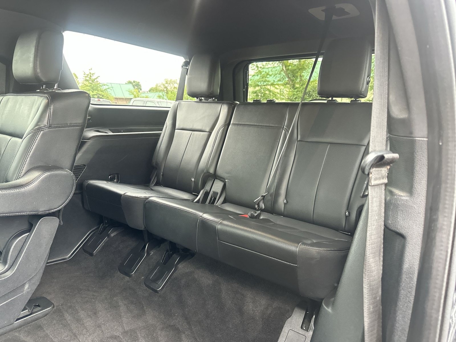 Used 2020 Ford Expedition Max XLT w/ Equipment Group 202A AWD/4WD image 27