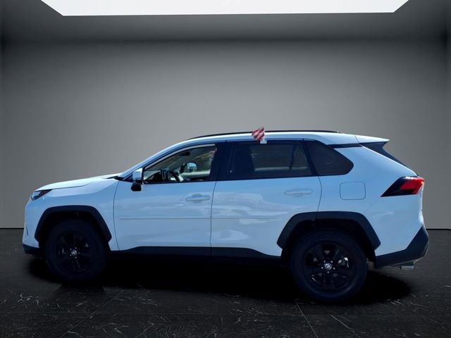Used 2022 Toyota RAV4 XLE w/ Convenience Package AWD/4WD image 7