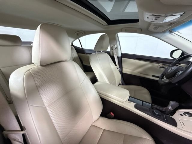 Used 2018 Lexus ES 350 w/ Premier Package FWD image 30