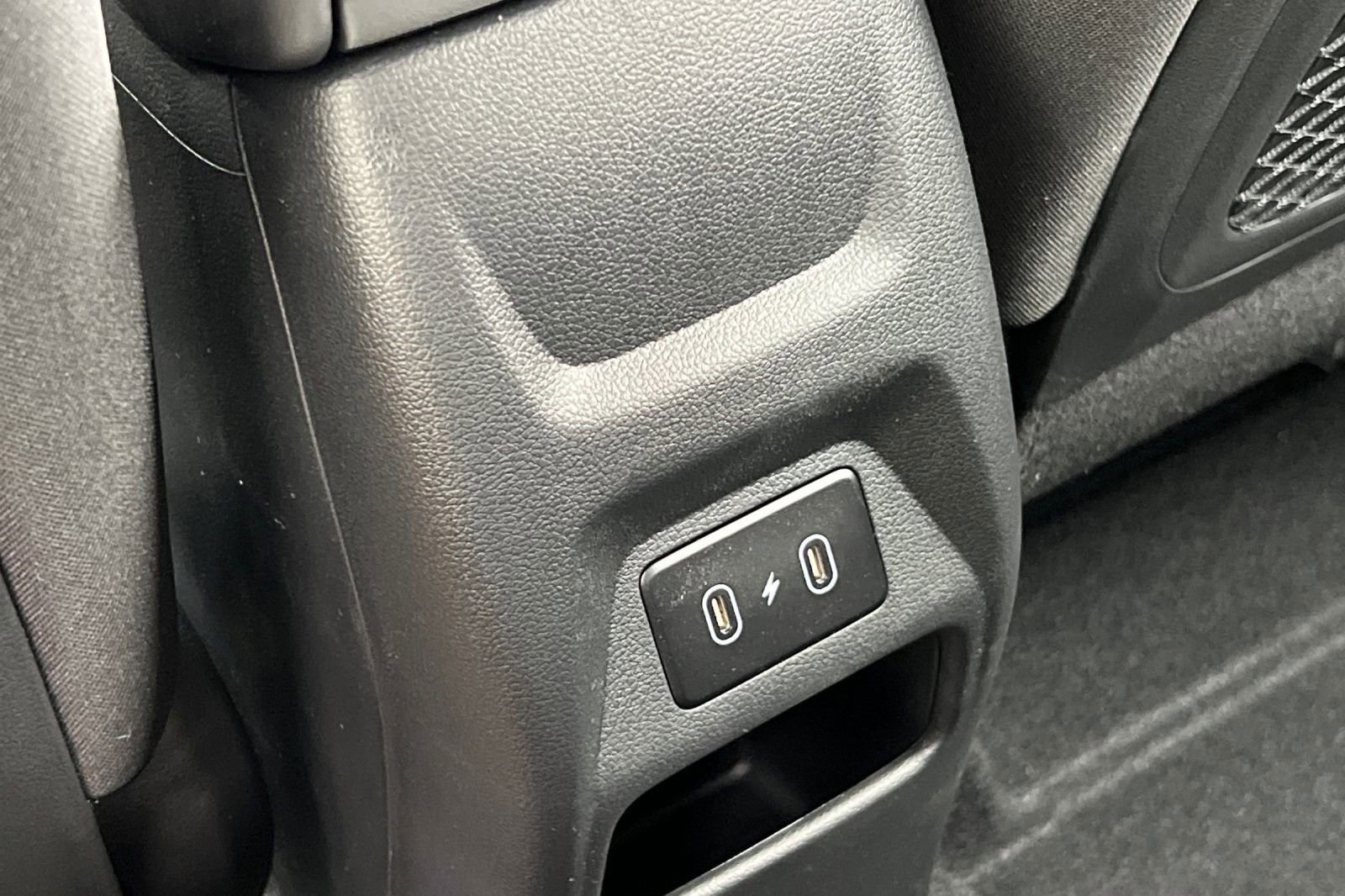 New 2025 Hyundai Venue SEL image 14