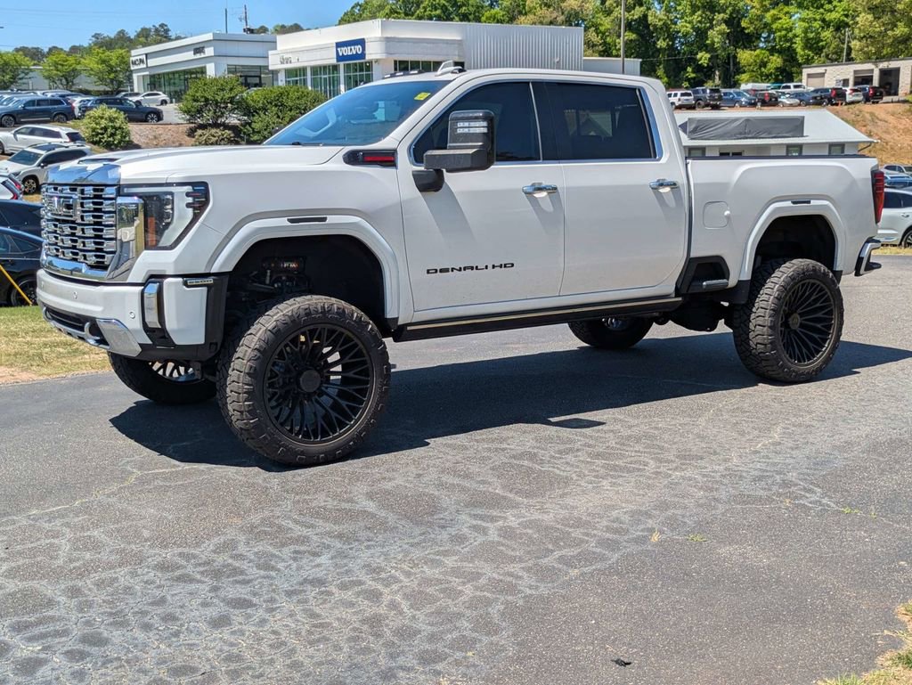 Used 2024 GMC Sierra 2500 Denali w/ Denali Reserve Package image 2