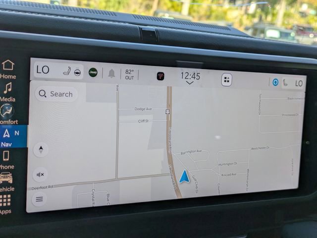 Used 2025 Jeep Wrangler Unlimited Sahara w/ Safety Group image 25