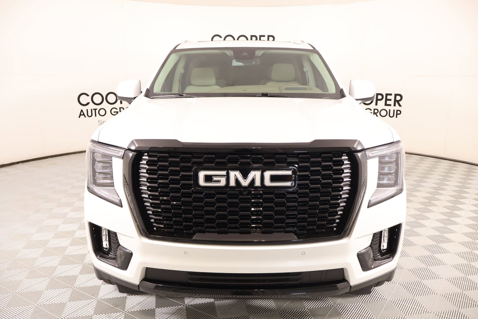 Used 2024 GMC Yukon Denali image 9