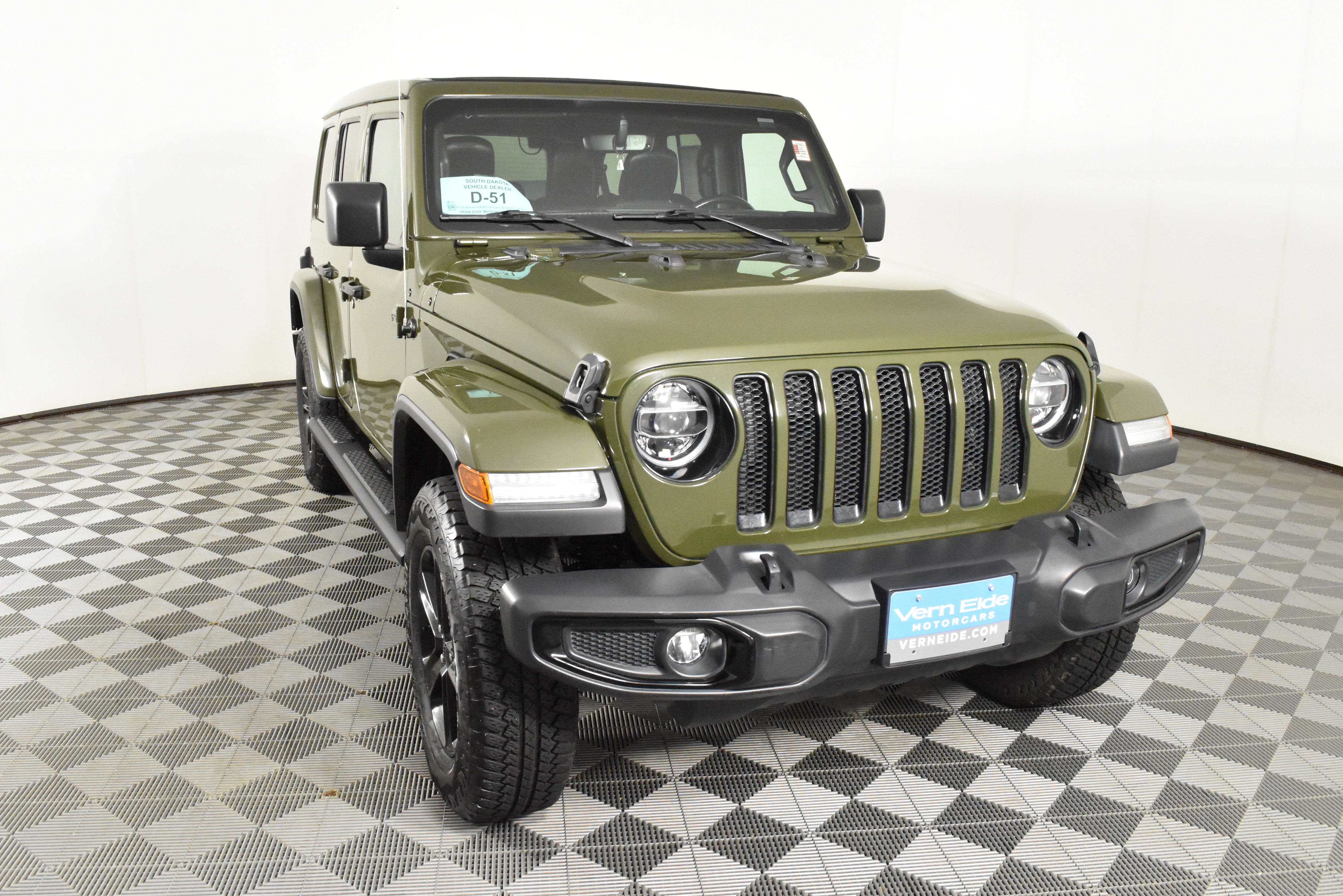 Used 2020 Jeep Wrangler Unlimited Sahara image 3