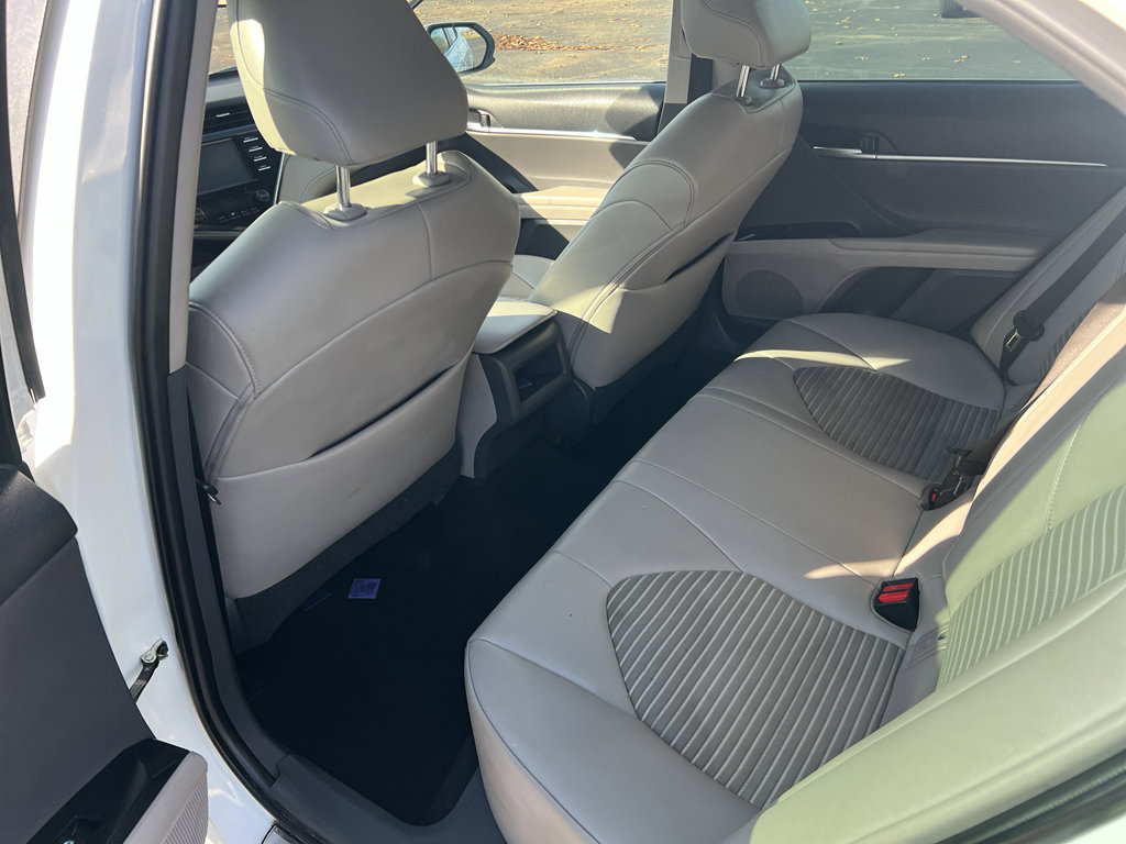 Used 2018 Toyota Camry SE w/ Protection Package (Q2) image 16