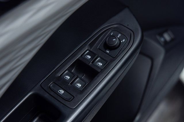 Used 2023 Volkswagen Taos S image 12