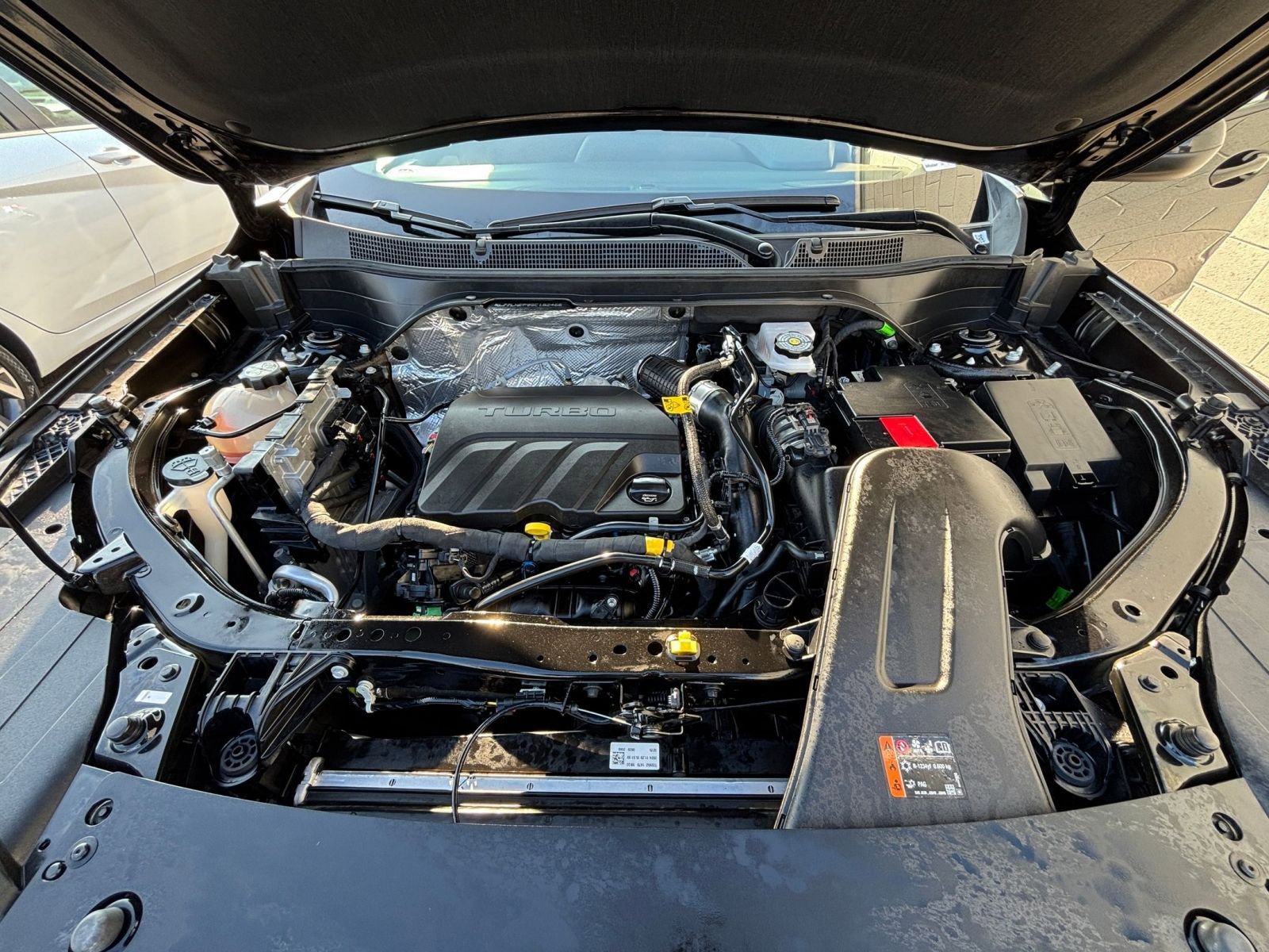 Used 2025 Chevrolet Trax LT image 37