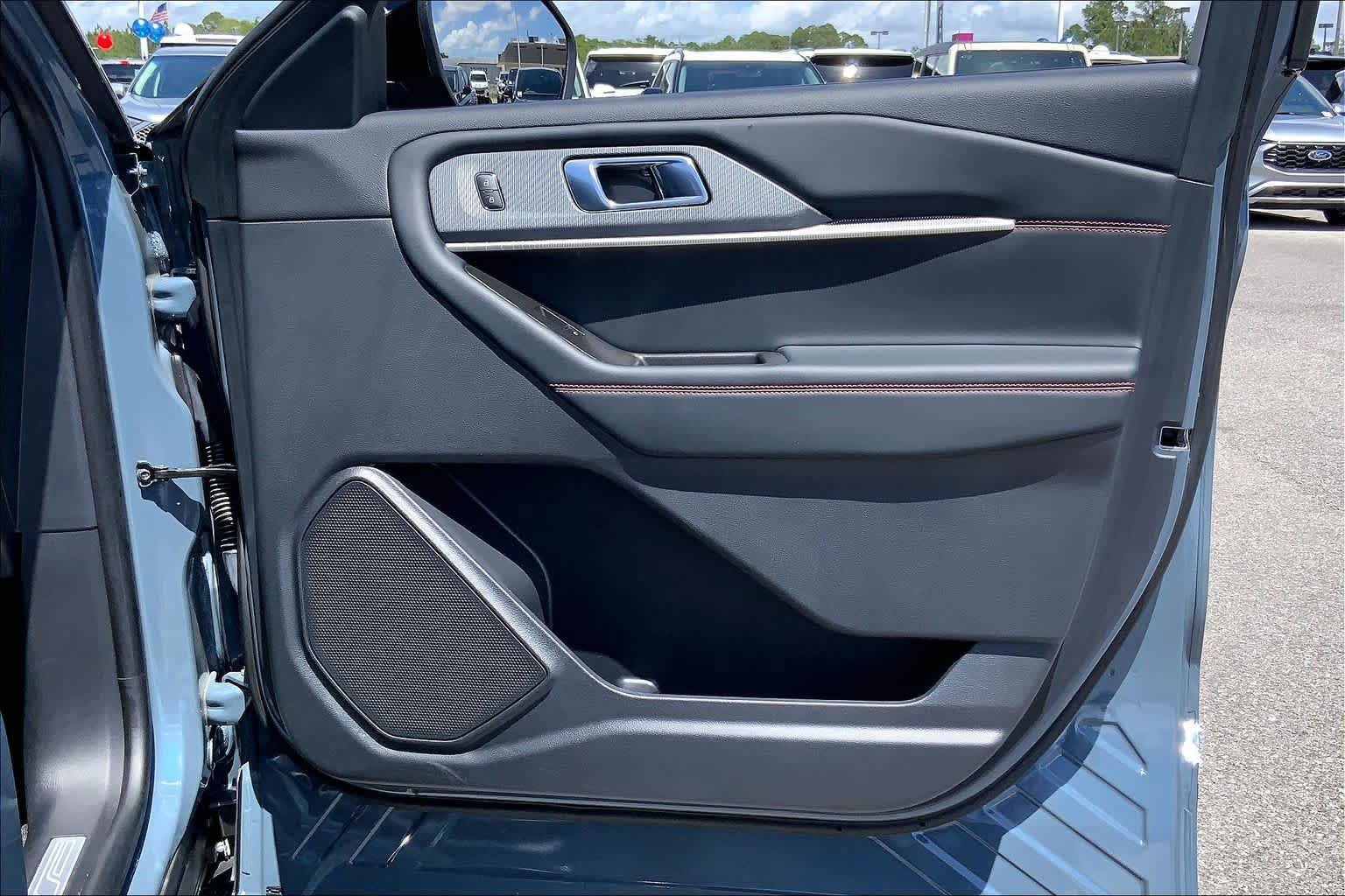 Certified 2025 Ford Explorer ST-Line RWD image 22