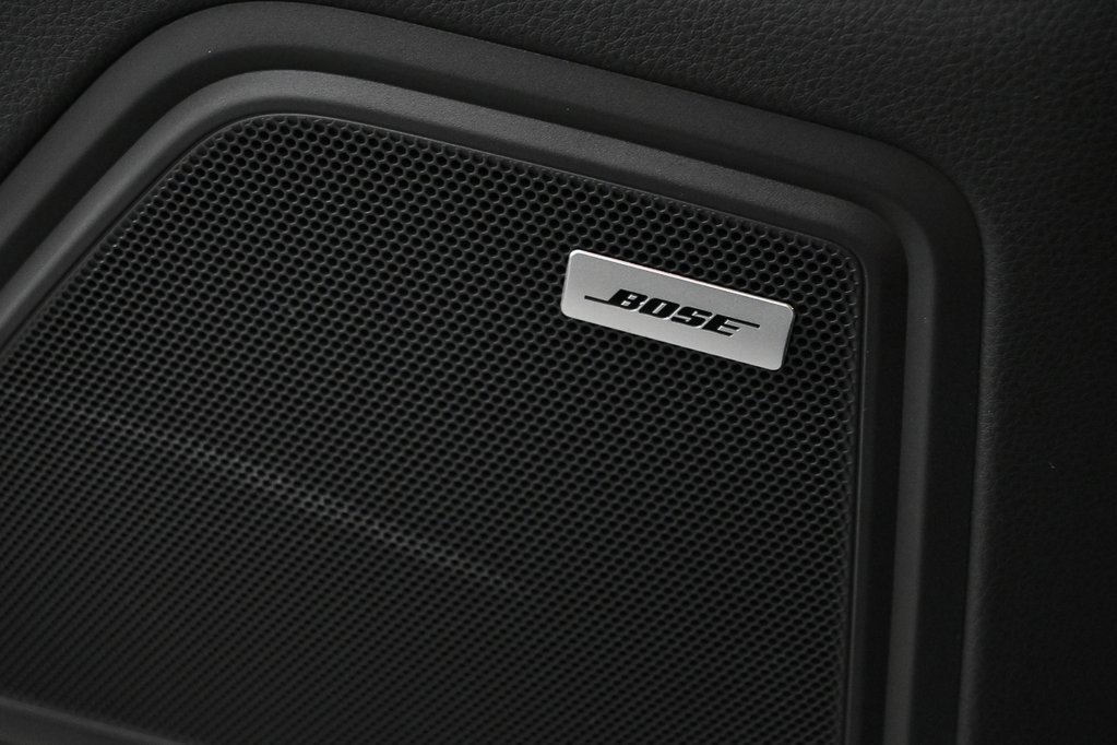 Used 2025 Porsche Macan image 7