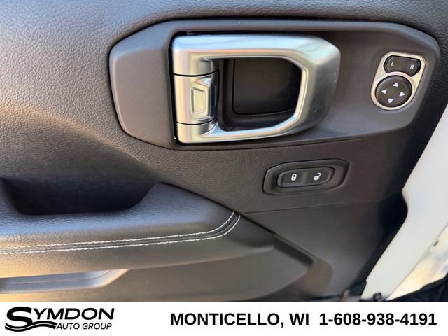 Used 2020 Jeep Wrangler Unlimited Sahara image 14