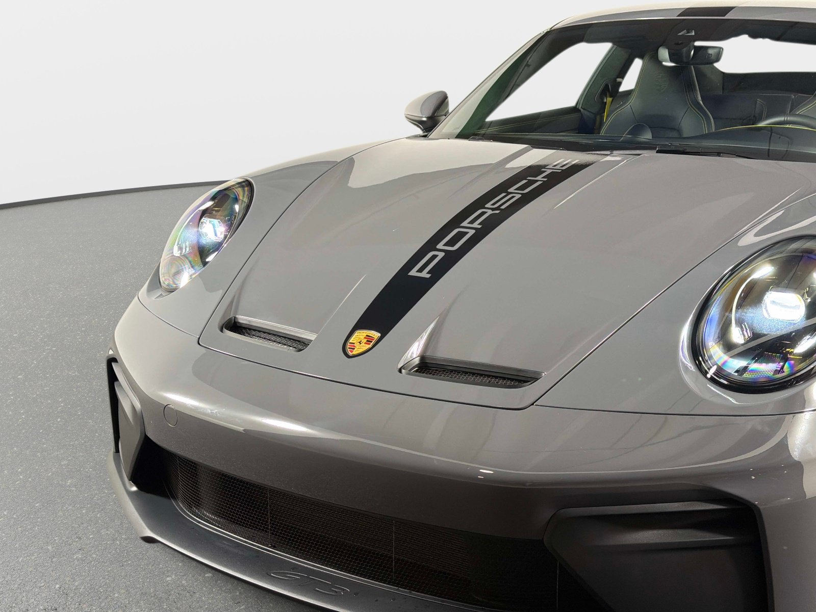 Used 2025 Porsche 911 GT3 RWD image 11